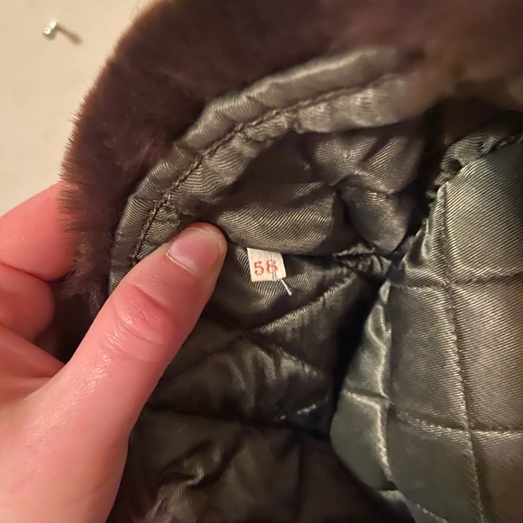 Vintage European Fur Hat - Picture 6 of 8